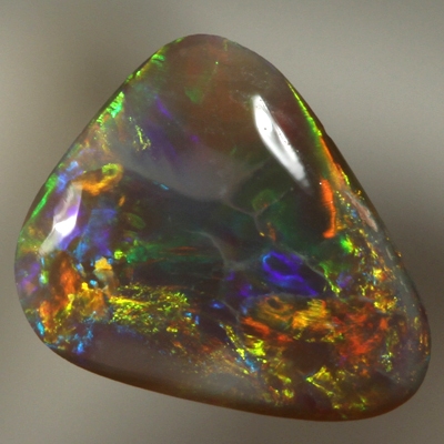 SOLID SEMI BLACK OPAL Rolling flashes of bright fire